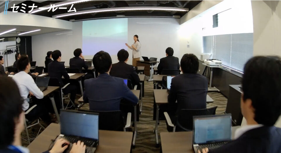 マイクロドローンオフィス紹介インタラクティブ
