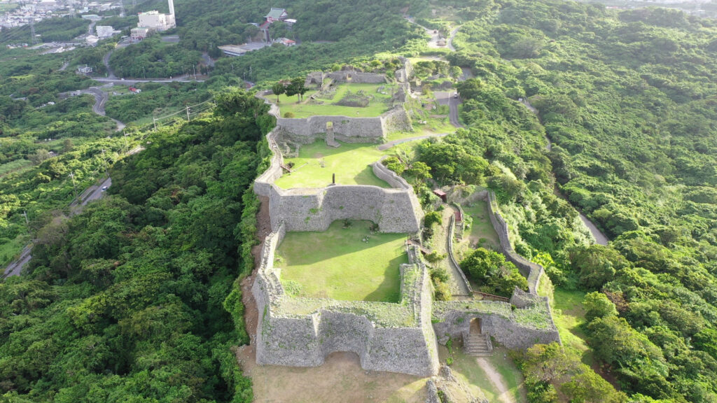 DROLIEN沖縄世界遺産中城城跡