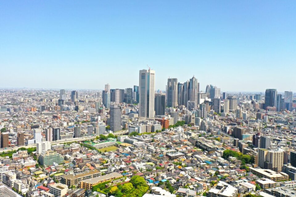 東京オペラシティマイクロドローン地上カメラプロモーション