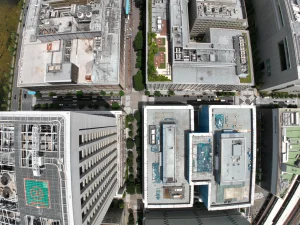 有楽町駅前の高層ビル群を上空から撮影した建築CGパース用ドローン素材